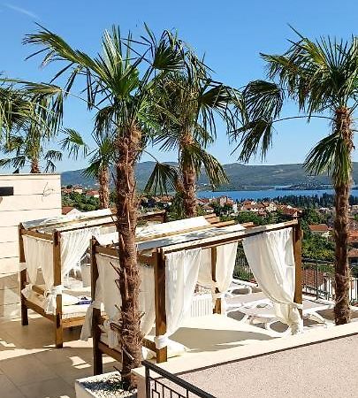 Eden Apartments Tivat Exterior photo