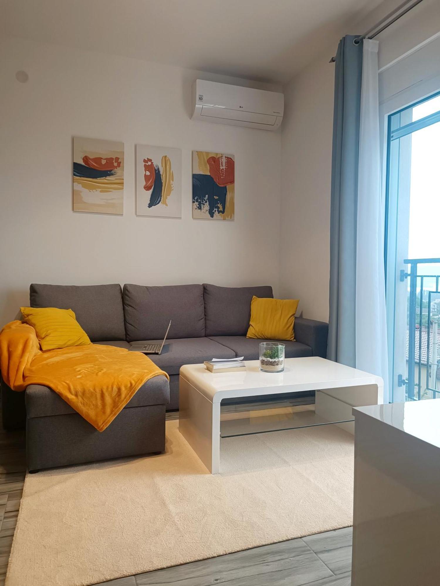 Eden Apartments Tivat Exterior photo